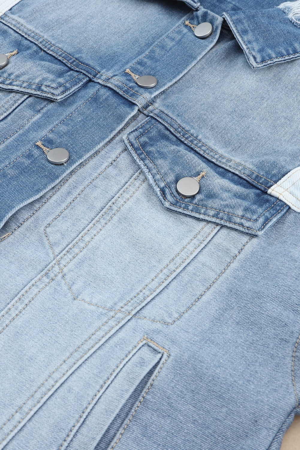 Fiorella - Giacca Donna in Denim con Patchwork e Orlo Sfrangiato
