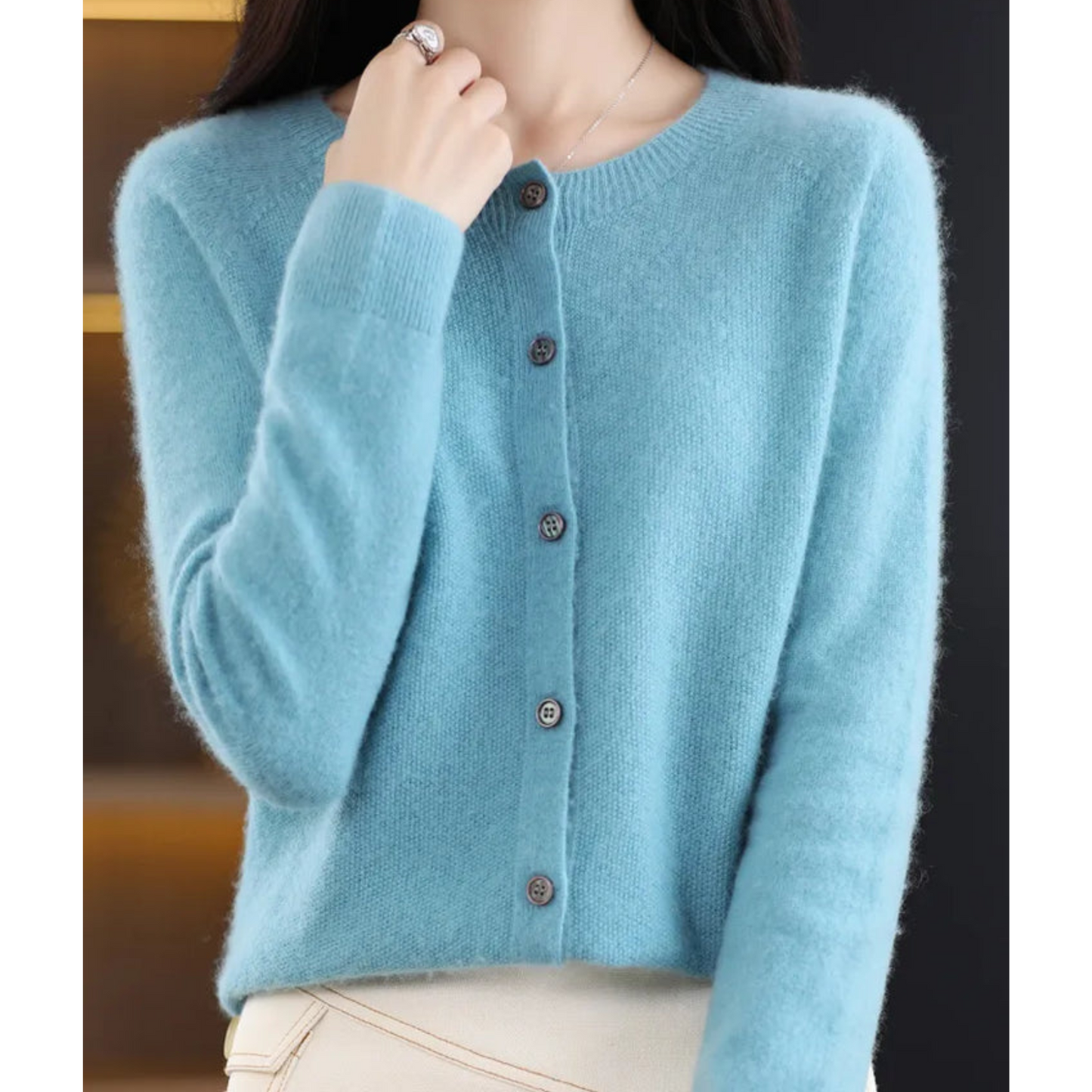 Aurelia - Cardigan girocollo in pura lana merino donna