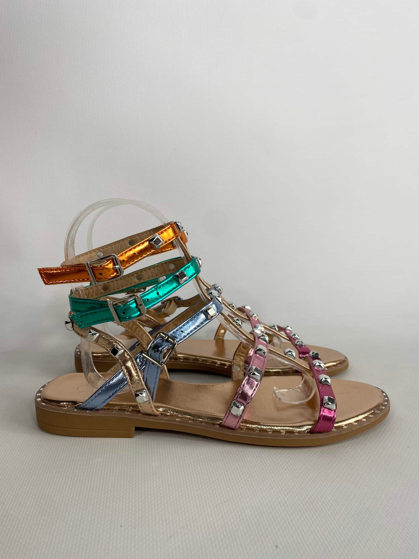 Sabrina - Sandali flat con borchie da donna