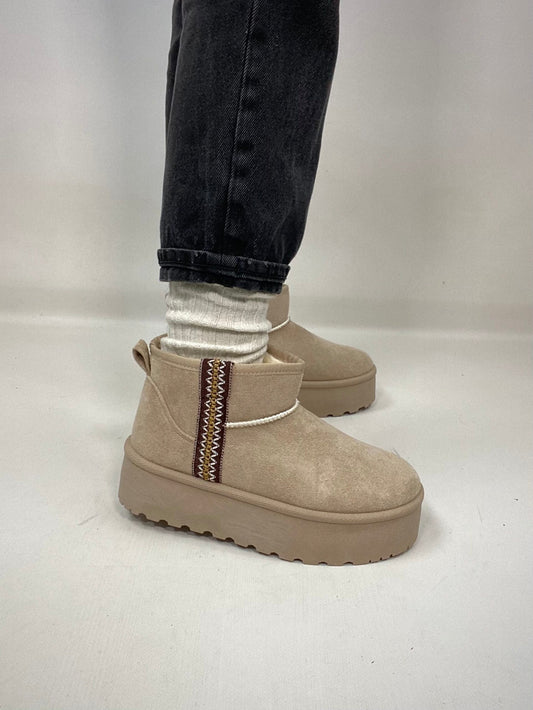 Jennifer - Stivaletti Bassi con Platform e Ricamo