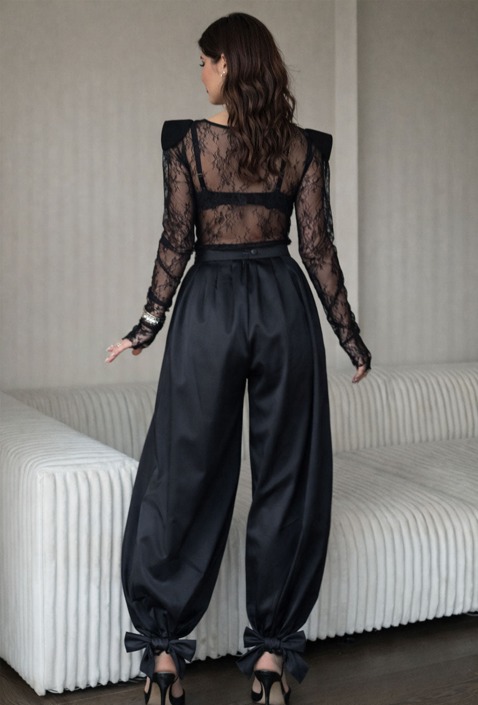 Camilla - Completo Due Pezzi Top Pizzo Pantalone Nero