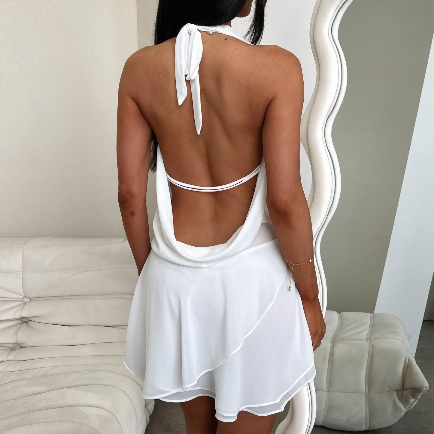 Lia – Abito Mini Fluido con Collo Halter Estivo
