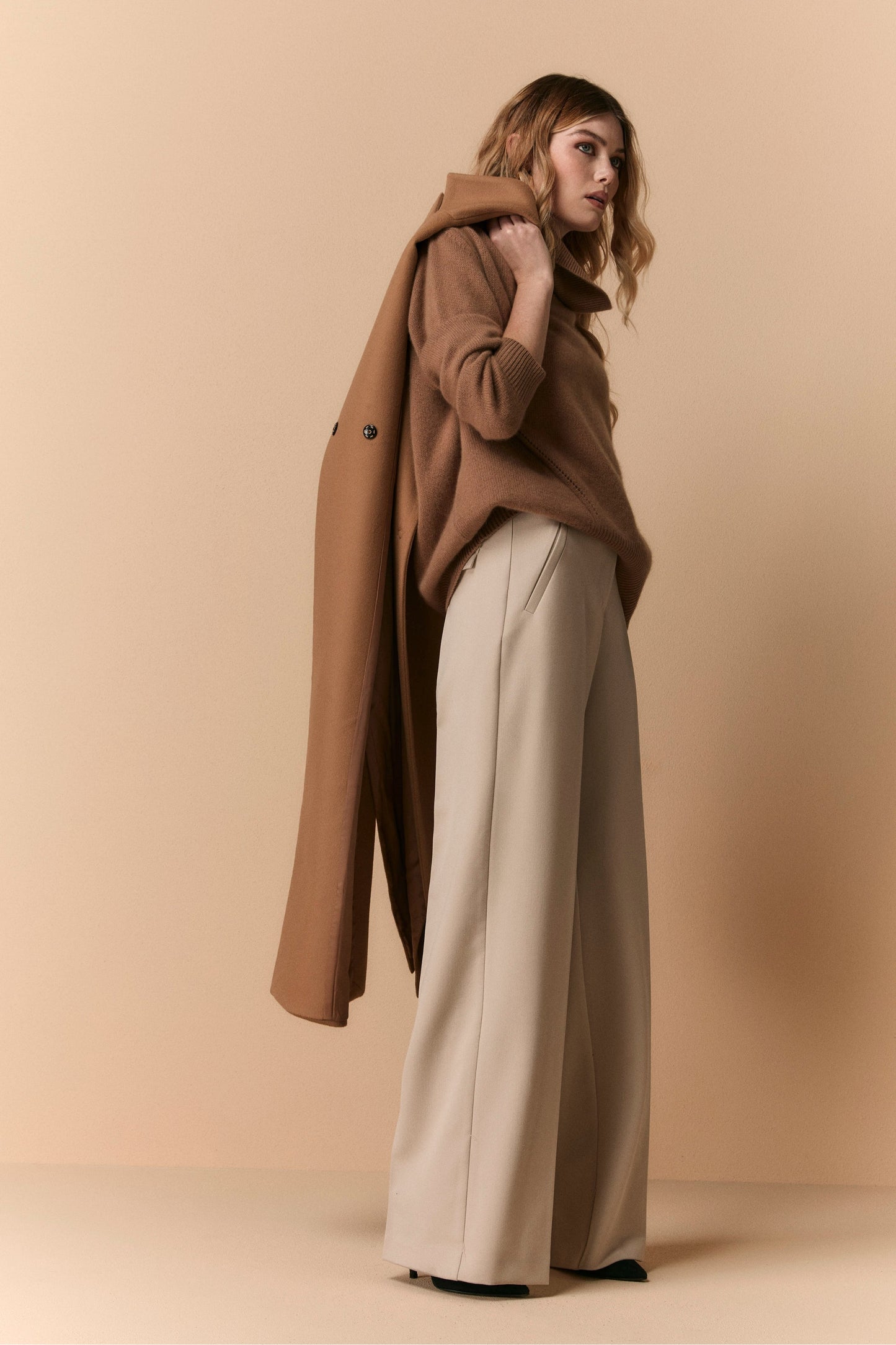 Adriana - Cappotto doppiopetto lungo con cintura CAMMELLO 1