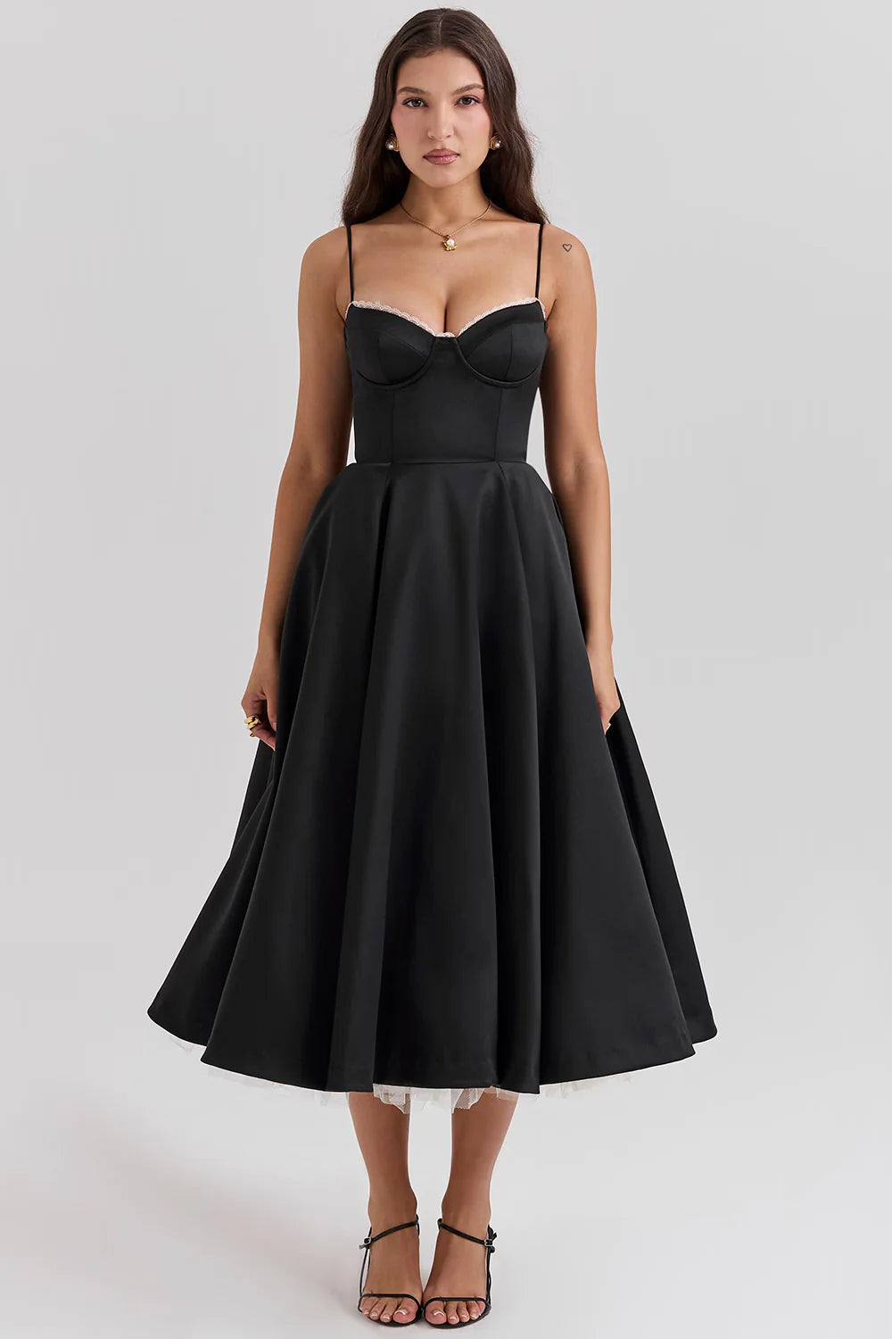 Amedea - Abito elegante che modella la vita Nero