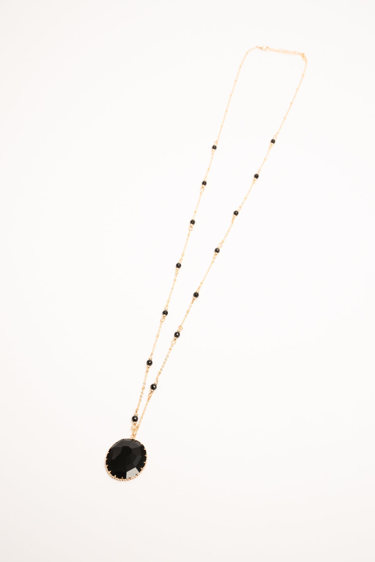 Ottavia – Collana Con Pendente Circolare Dal Design Essenziale