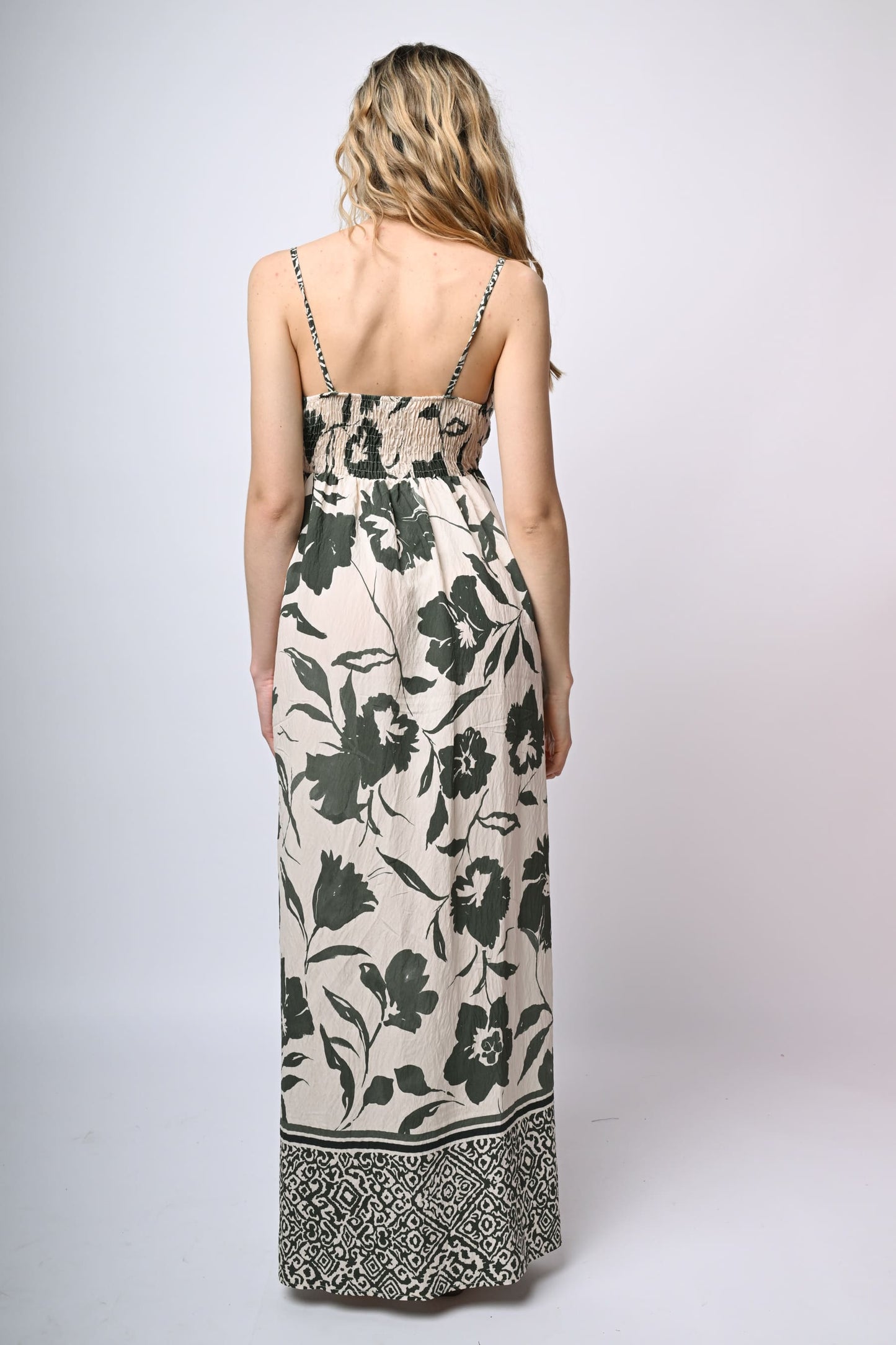 Barbara – Abito Lungo da Donna con Macro Stampa Floreale Chic e Moderno 5