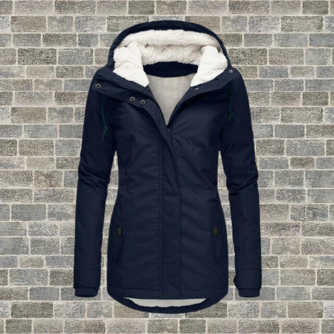 Adelina – Cappotto in Cotone Plissettato con Cappuccio