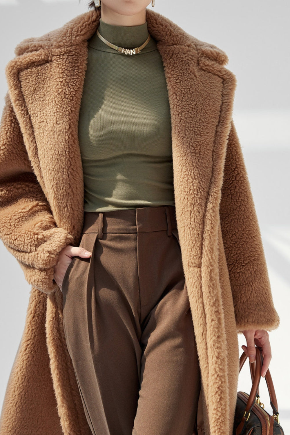 Fiorella - Cappotto lungo effetto teddy, stile sofisticato e comfort invernale