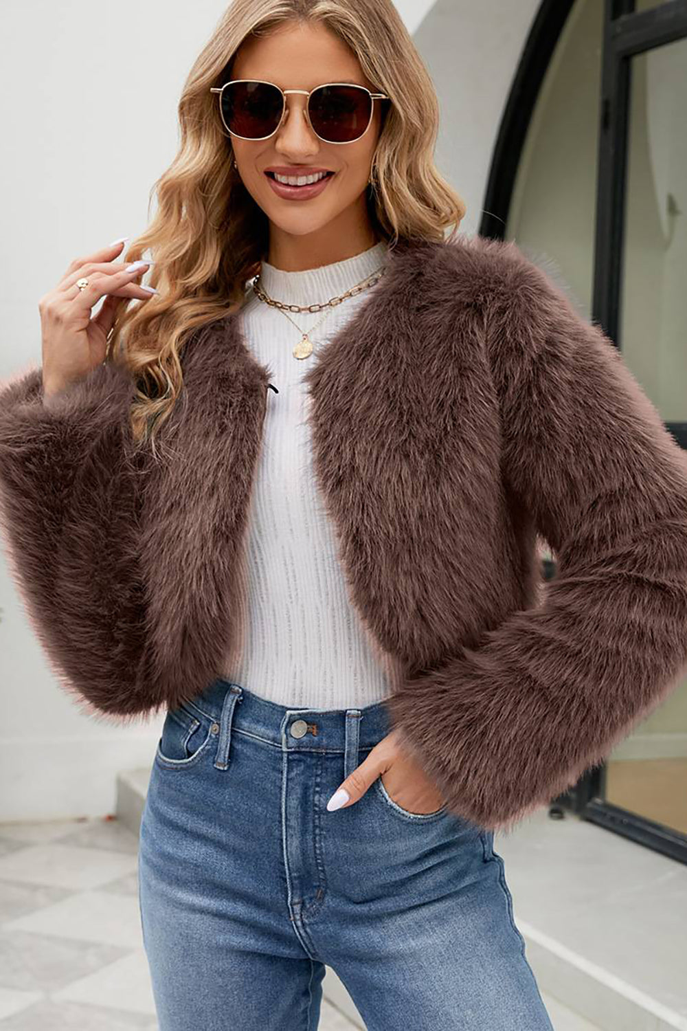 Fabiola - Cappotto corto in pelliccia sintetica aperto davanti, soffice e alla moda