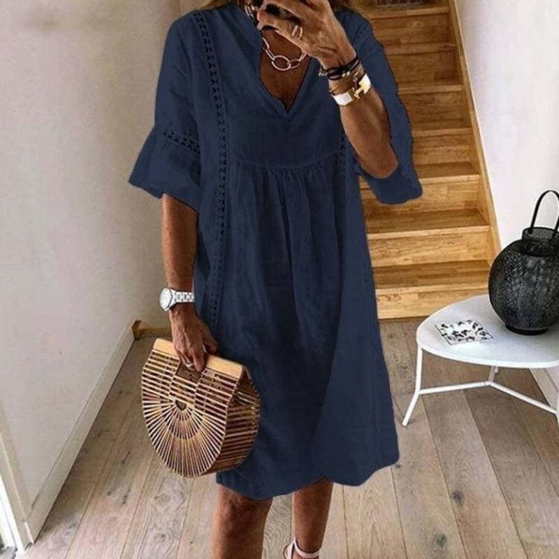 Carolina - Abito Boho Fluttuante con Dettagli in Pizzo Blu Scuro