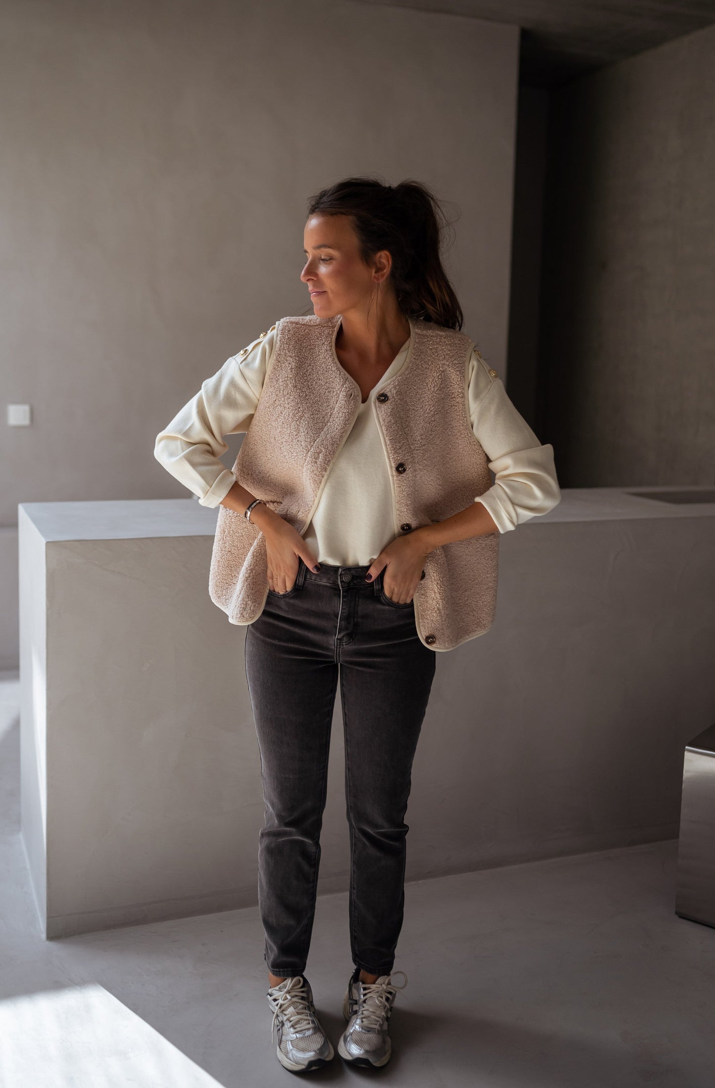 Crocetta – Gilet Donna Elegante in Morbido Tessuto Kaki