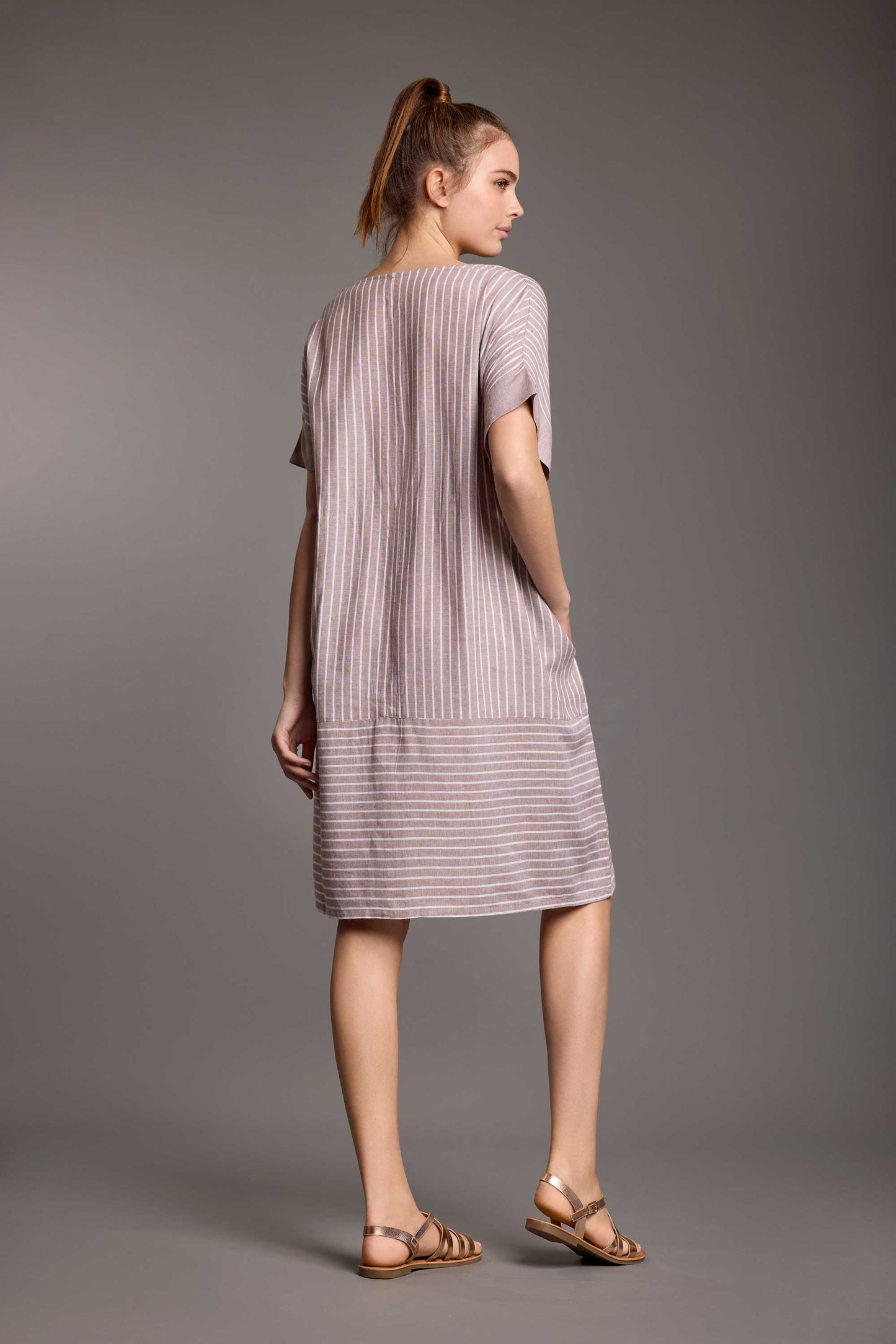 Francesca – Abito Gessato in Misto Lino Stile Nives 3
