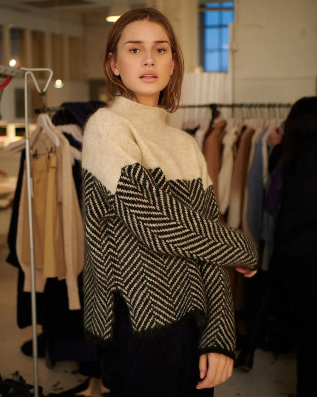 Gaia - Weicher Rollkragenpullover Adriana Marrone Chênemit elegantem