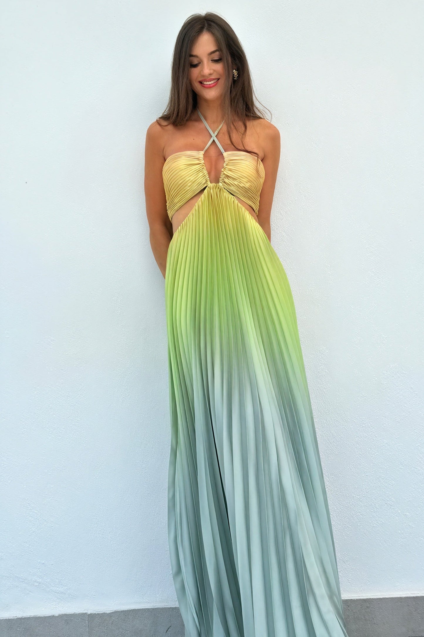 Genoveffa - Abito Maxi Plissettato con Scollo Halter Giallo