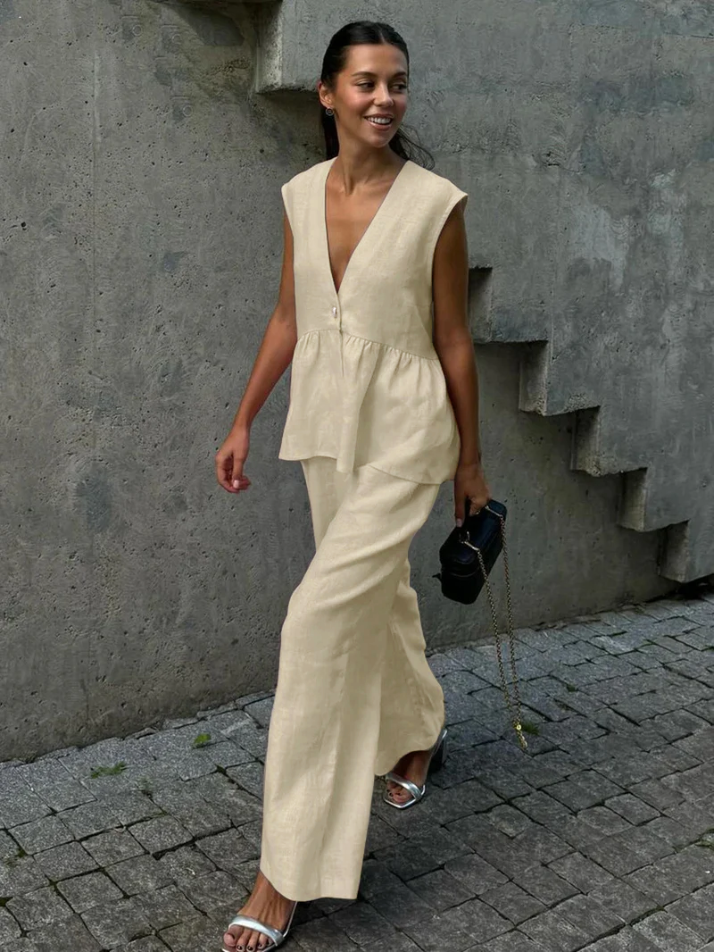 Giovinetta – Completo in Lino con Top a V e Pantaloni Palazzo Giallo