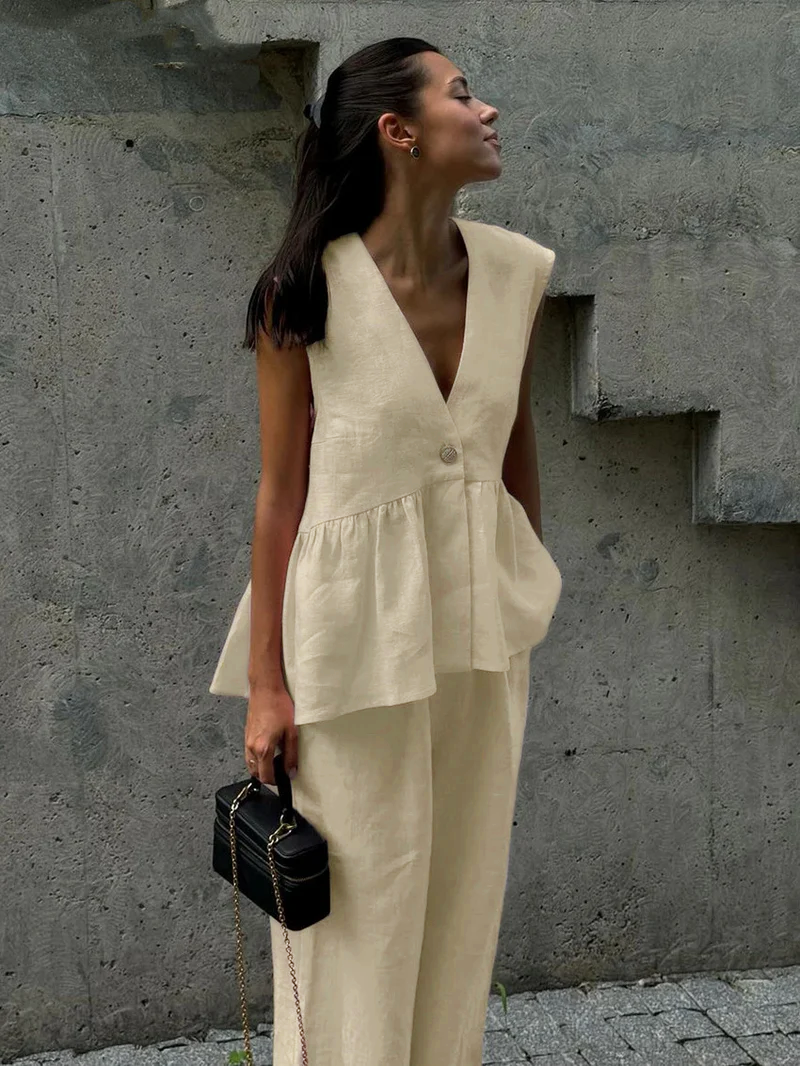 Giovinetta – Completo in Lino con Top a V e Pantaloni Palazzo Giallo