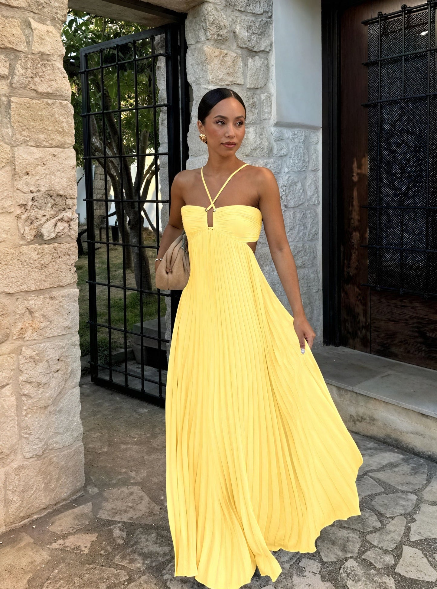 Giselda – Abito Lungo Elegante dallo Stile Moderno Giallo