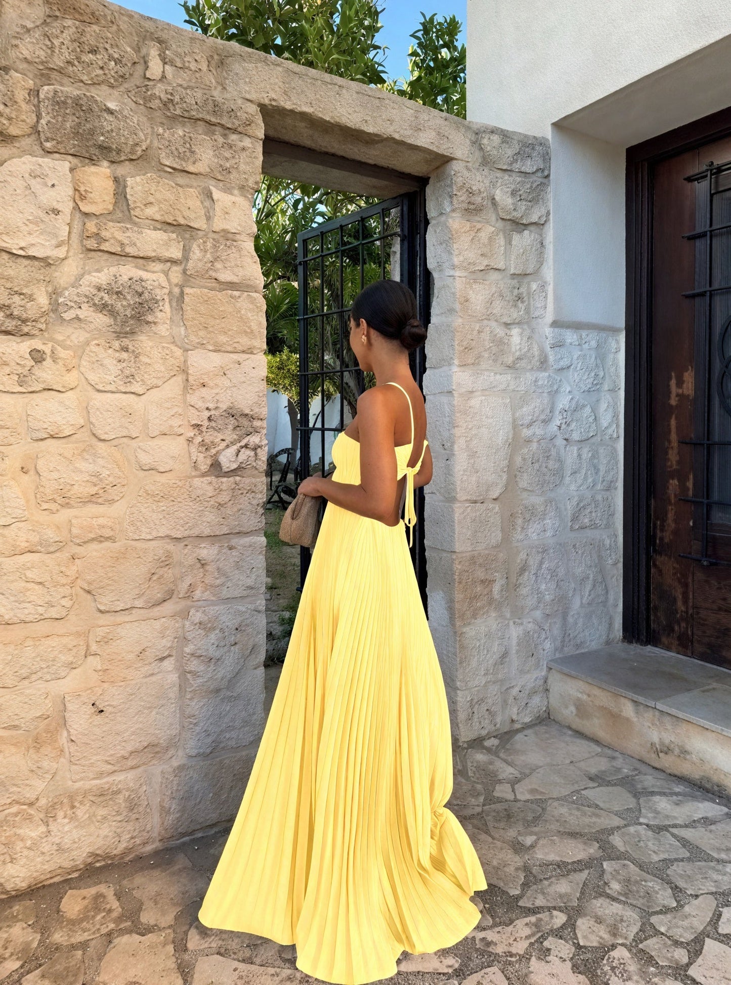 Giselda – Abito Lungo Elegante dallo Stile Moderno Giallo