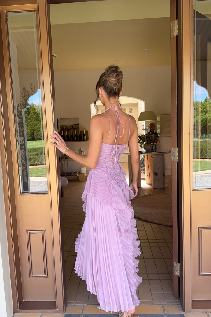 Guendalina – Abito Lungo Plissettato con Scollo Halter Lilla 2