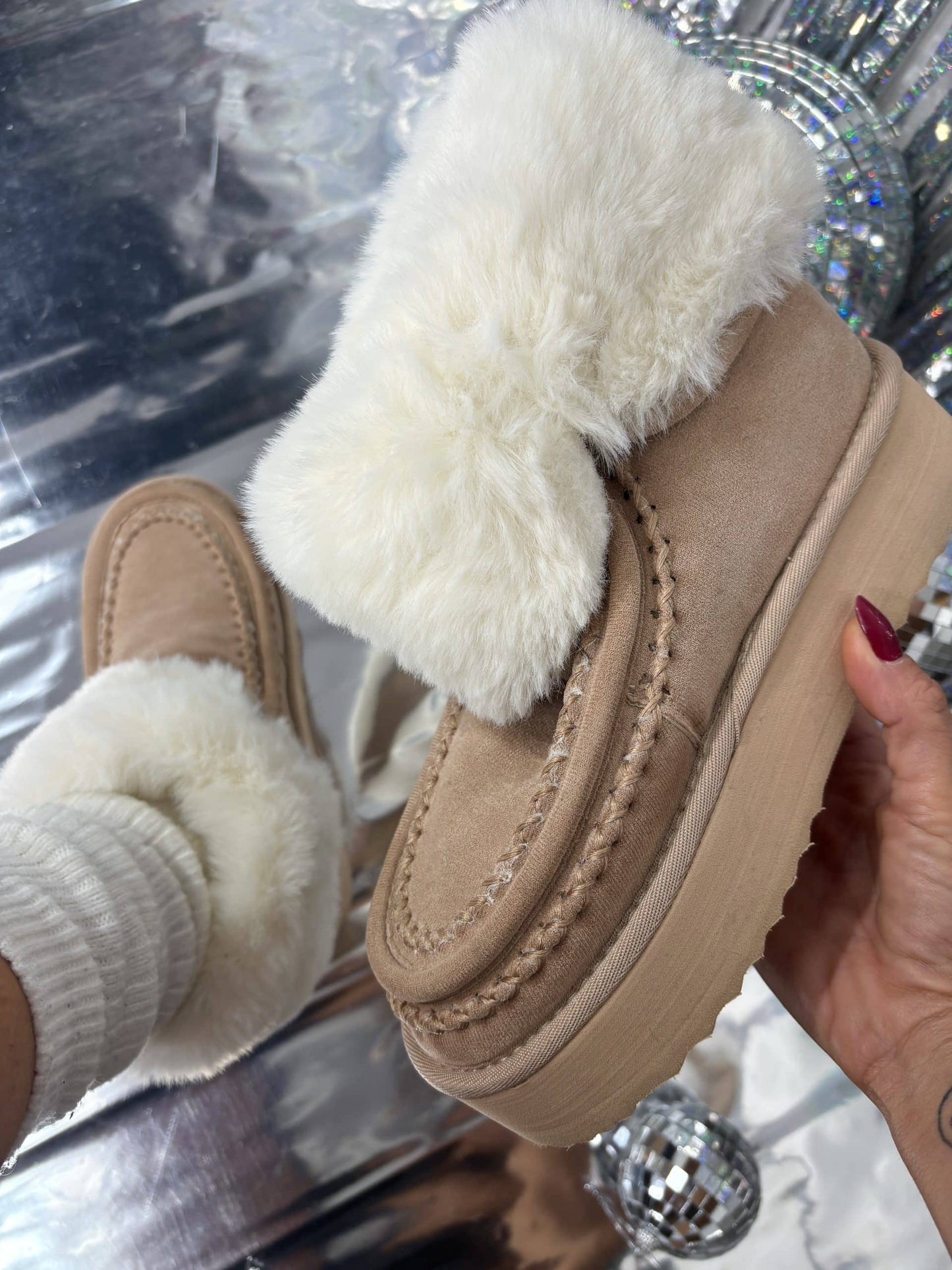 Jasmine - Stivaletti Platform con Eco Pelliccia
