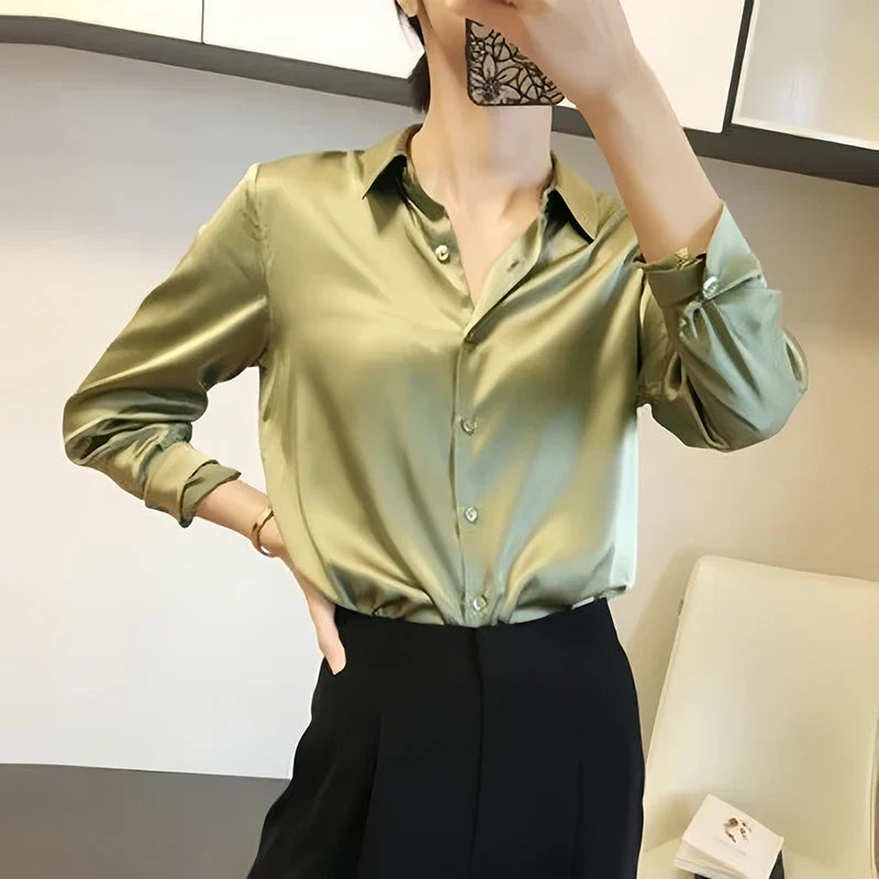 Kaia – Camicia Elegante Donna in Raso a Maniche Lunghe Verde