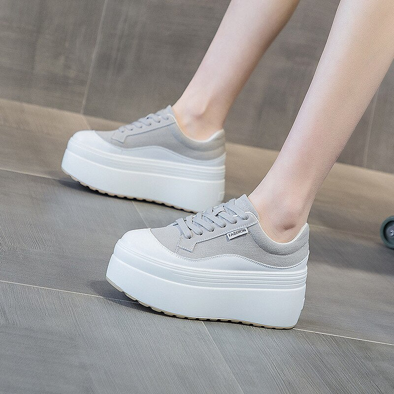 Elodia - Sneakers in pelle con platform robusta