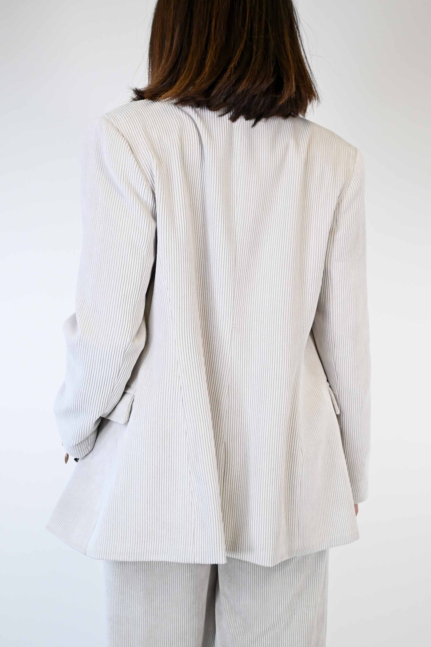 Valborg – Elegante Giacca Doppiopetto Panna Donna