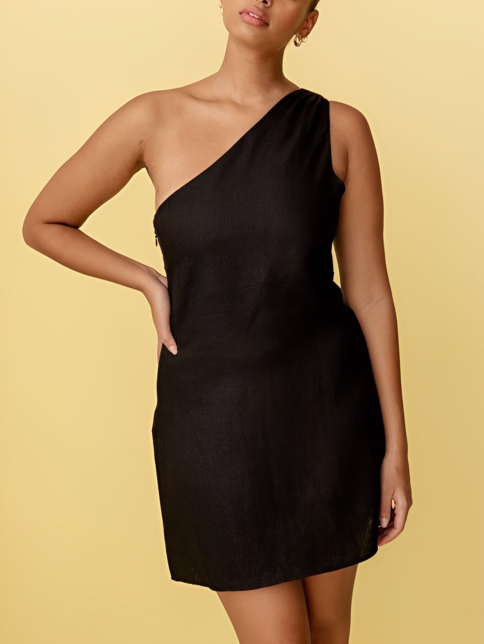Nunzia – Abito Elegante Monospalla Donna Nero