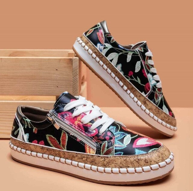 Pacifica – Sneakers con Fiori Ricamati Donna Nero Esotico