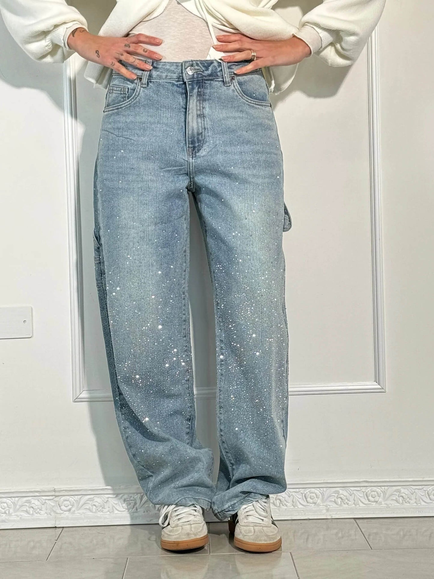 Uva - Jeans donna baggy effetto paint urban Blu chiaro