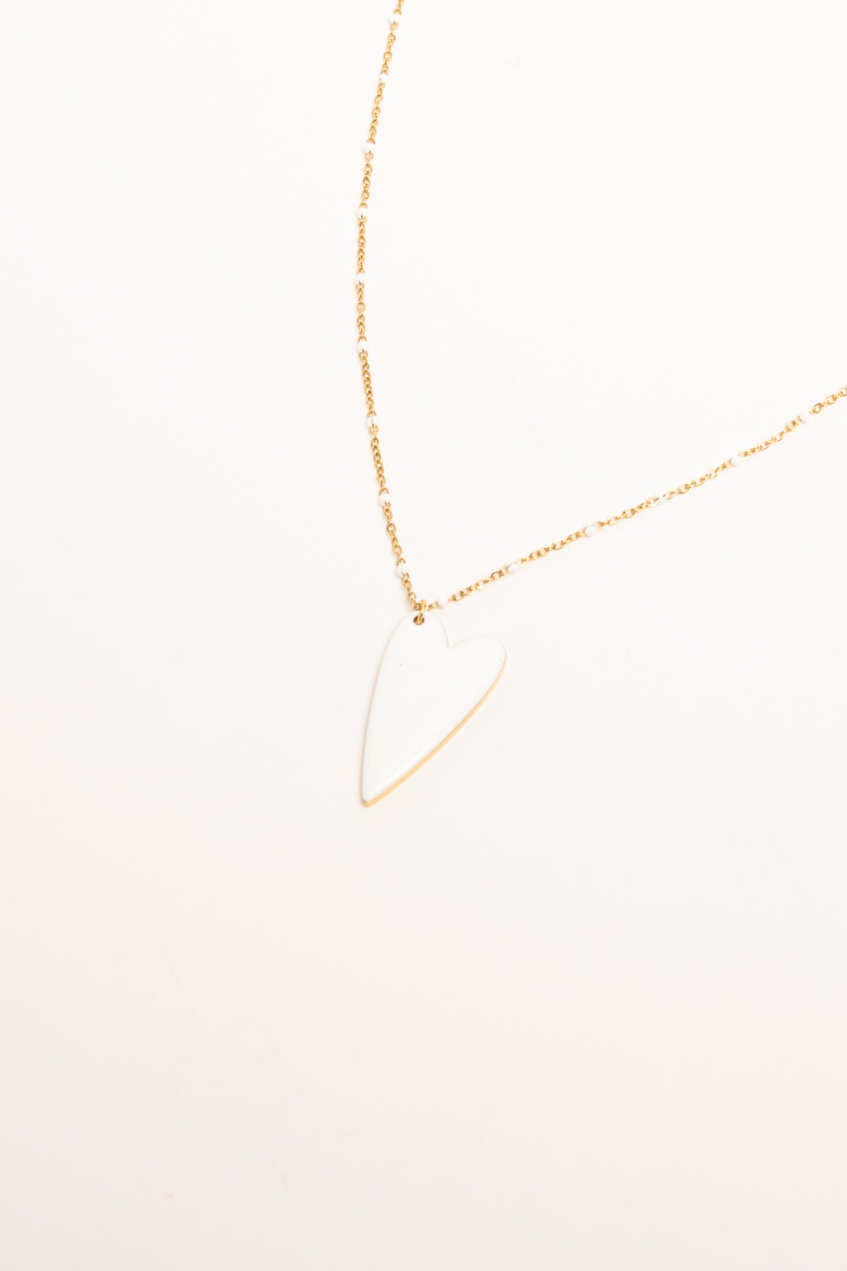 Ortensia – Collana Elegante Con Pendente A Cuore Dalla Linea Pulita