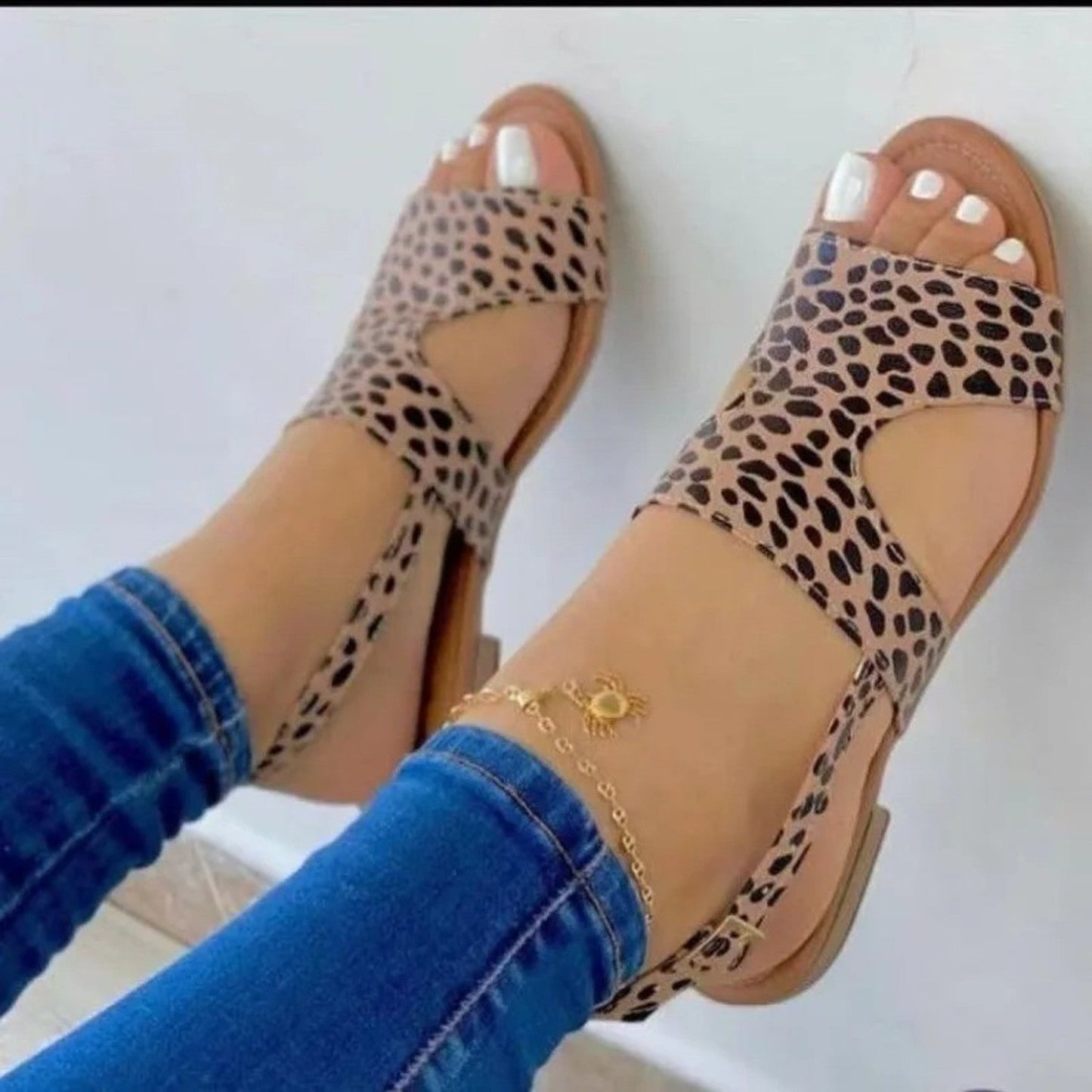 Yara - Sandali con fibbia leopardata - Marrone-Nero