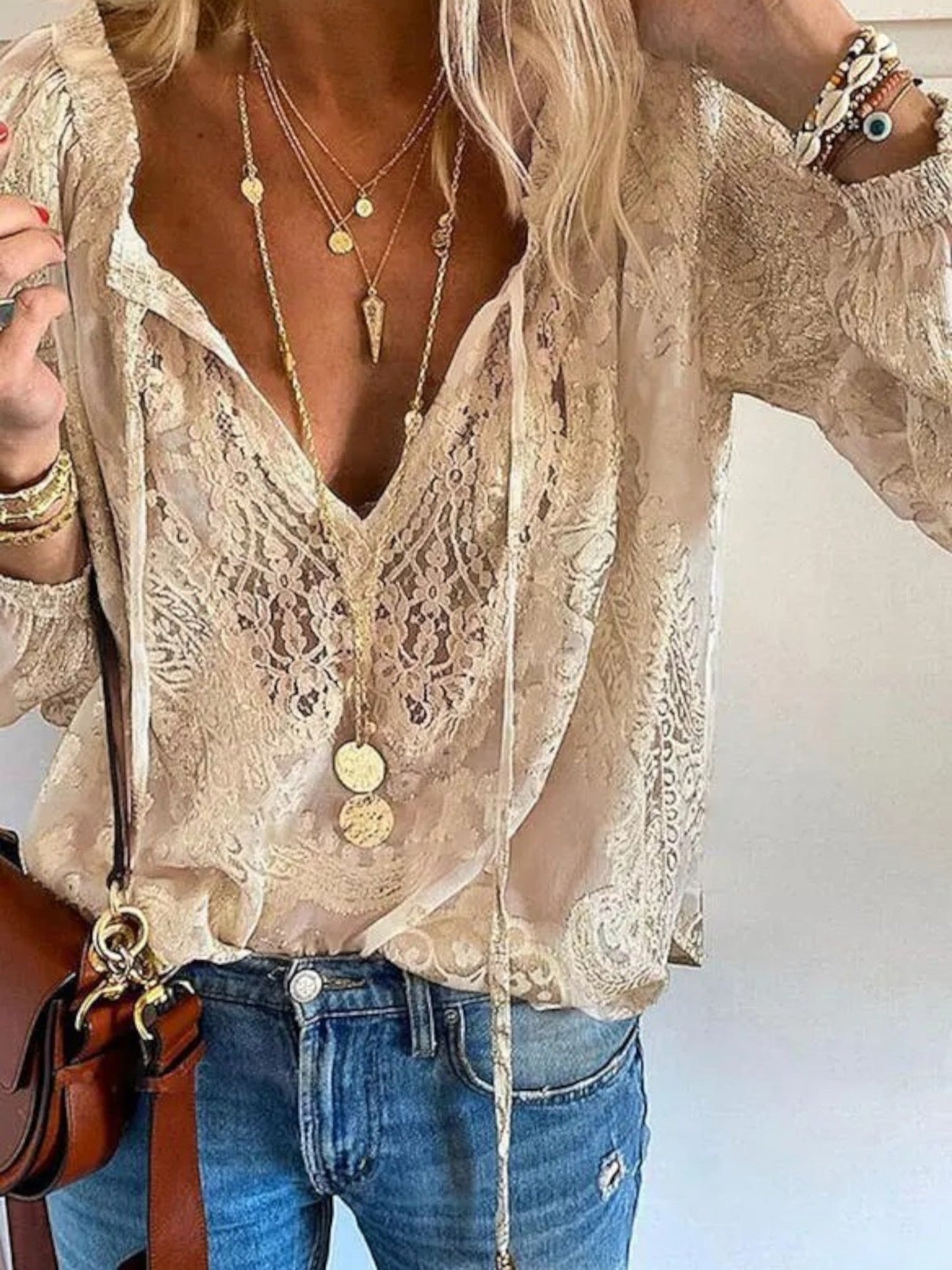 Karla – Camicetta In Stile Bohémien Con Scollo A V E Linee Fluide