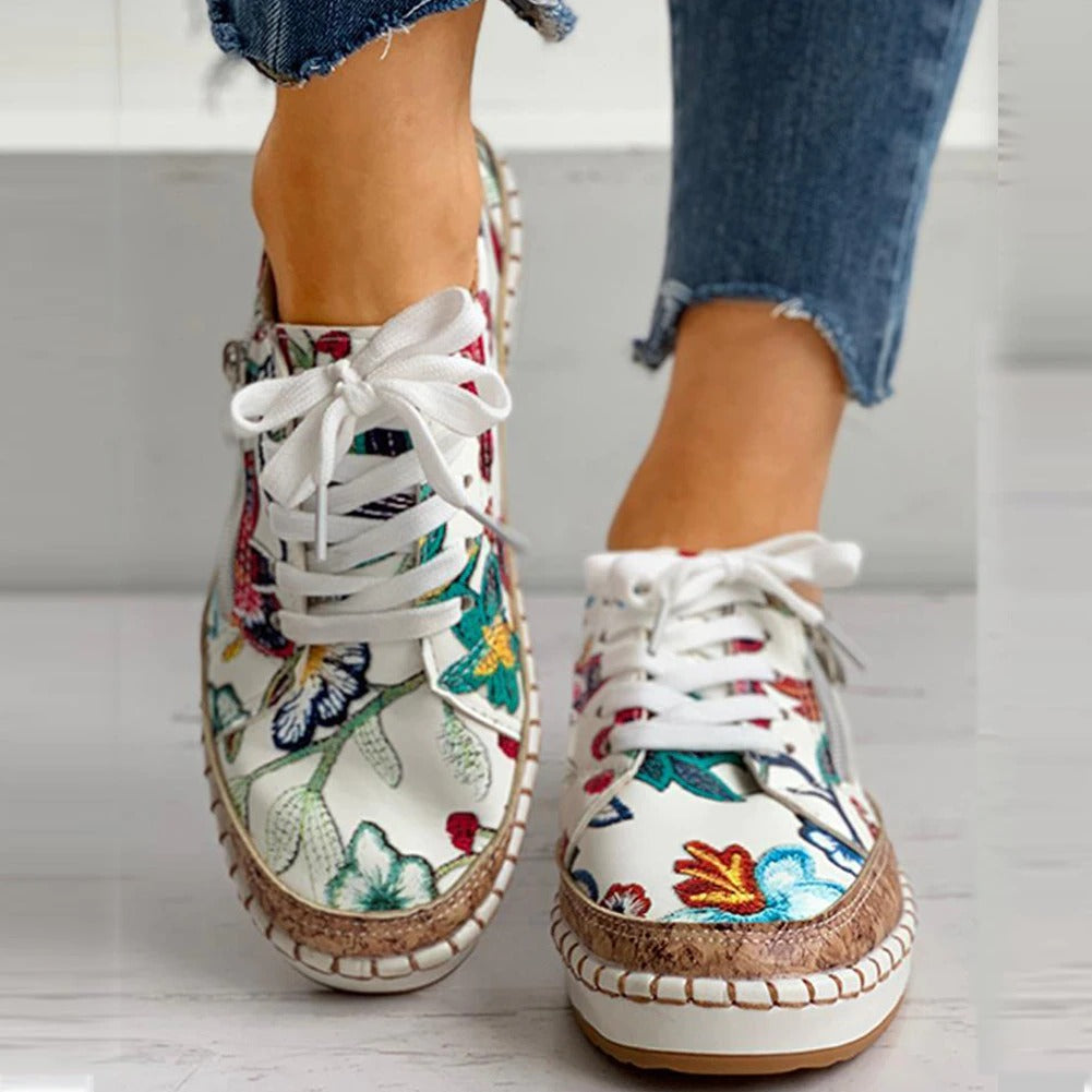 Pacifica – Sneakers con Fiori Ricamati Donna