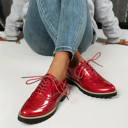 Letizia – Scarpe Alla Moda Con Esclusivi Dettagli Intagliati