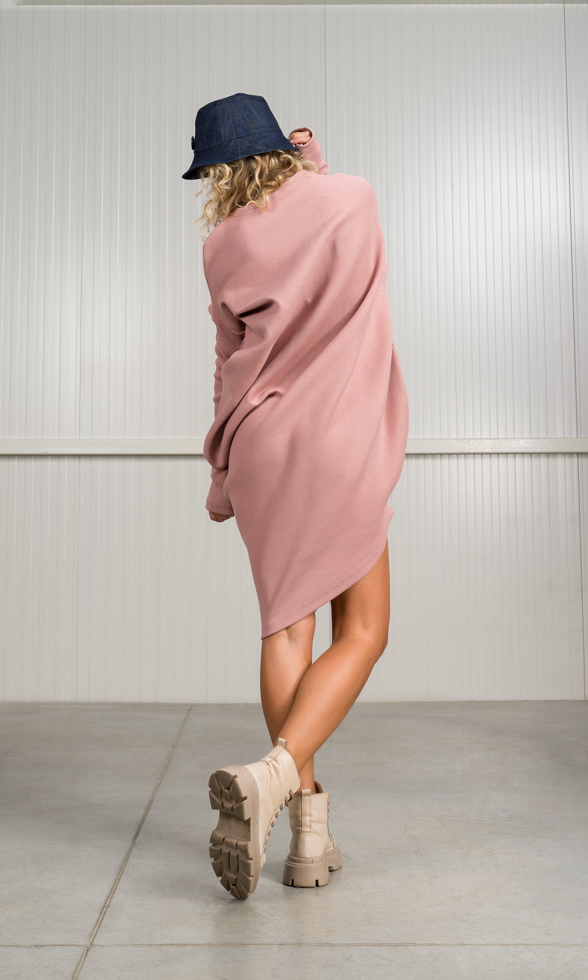 Quinora – Abito Tunica Asimmetrico Costine Donna Elegante