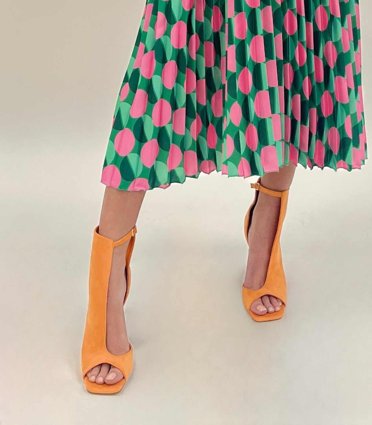 Gigliola – Sandali Con Scollo Laterale E Linea Contemporanea