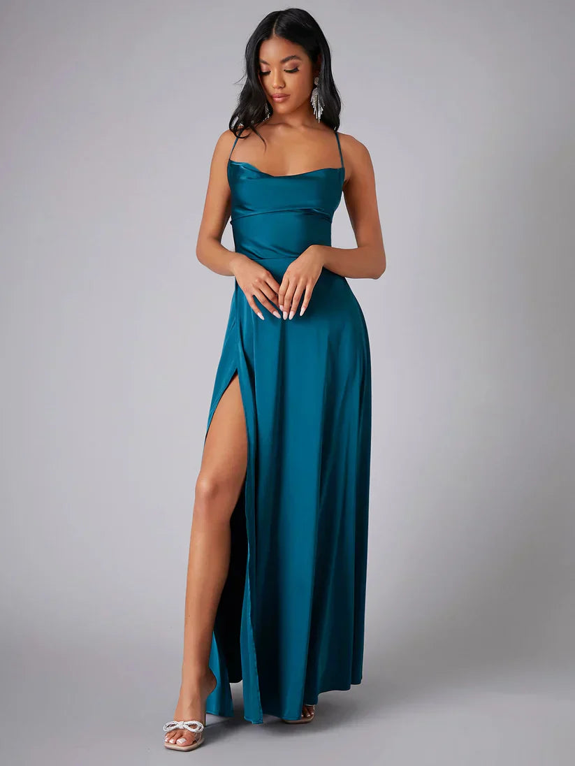 Tiziana – Abito Maxi Elegante Dalla Finitura Lucida E Raffinata