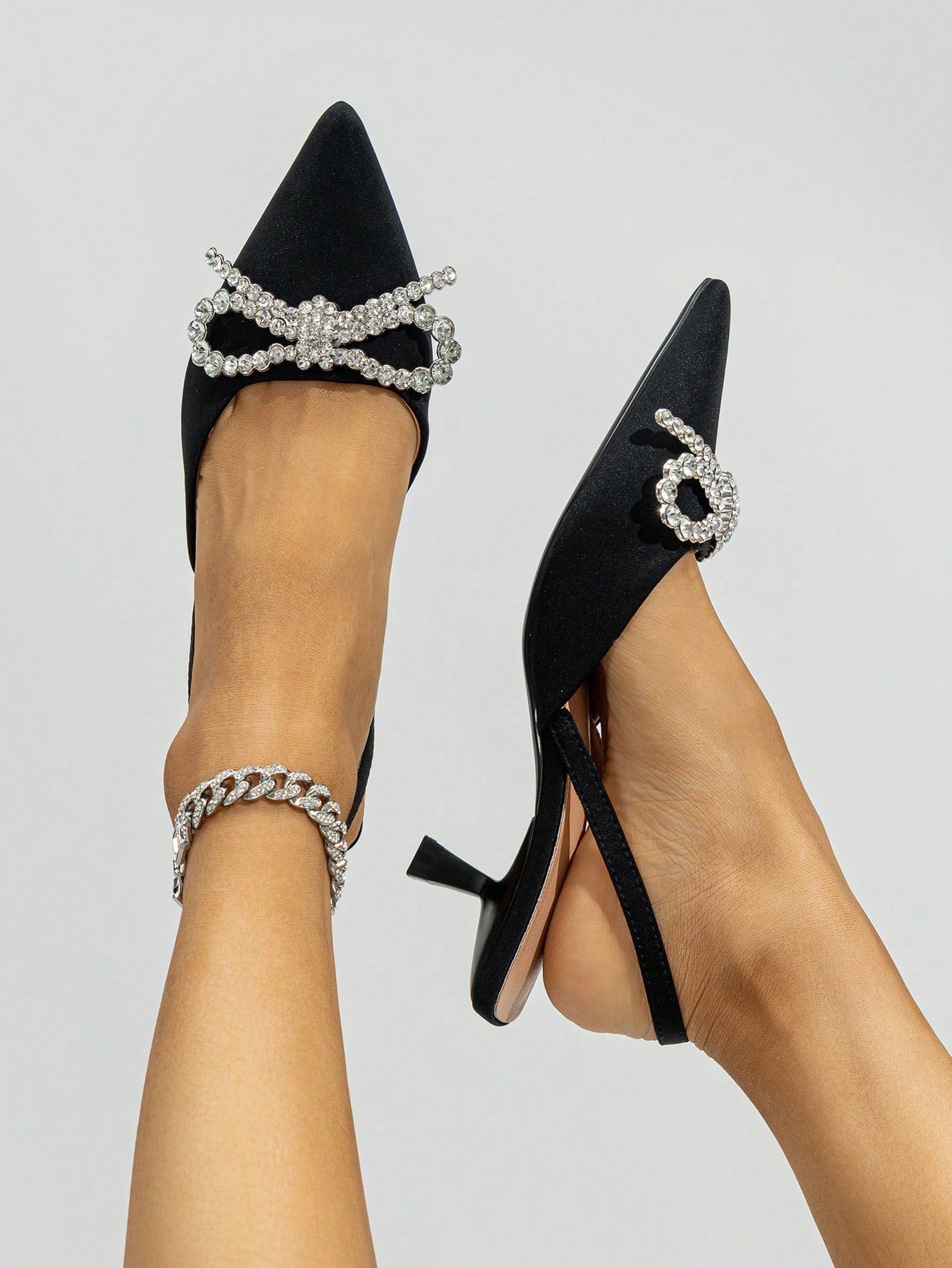 Honesta - Scarpa Tacco Piramide Strass Fiocco Donna Elegante