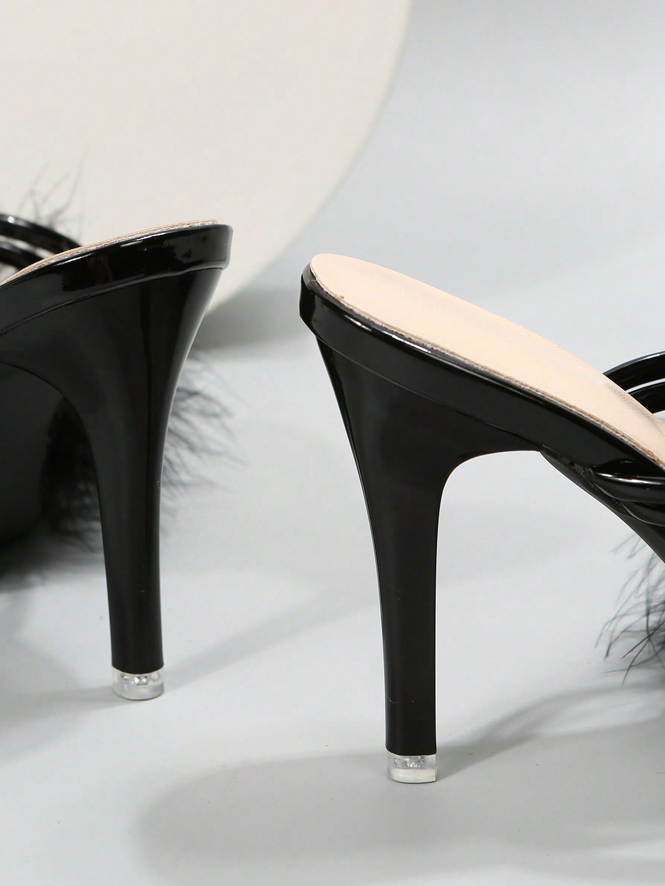 Filomena - Scarpe Tacco Sottile Piume Decorative Donna
