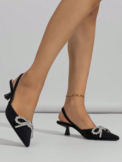 Honesta - Scarpa Tacco Piramide Strass Fiocco Donna Elegante