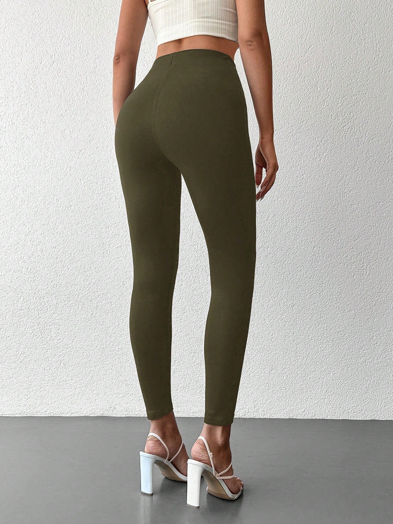 Desideria - Pantaloni Aderenti Vita Alta Bottone Donna