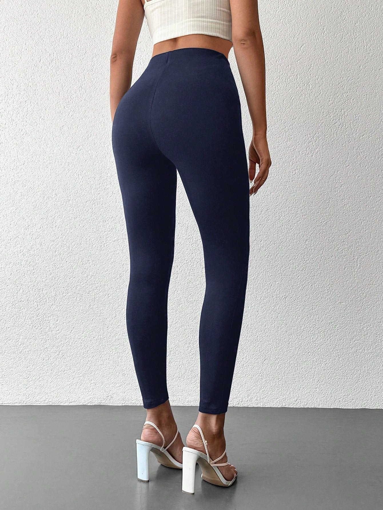 Desideria - Pantaloni Aderenti Vita Alta Bottone Donna