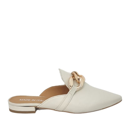 Rini – Slippers a Punta Nere con Catena Elegante