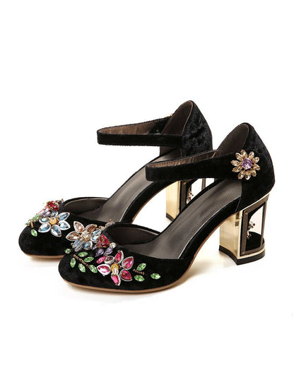 Dalila – Pump Mary Jane Luxury con Cristalli e Ricamo Floreale