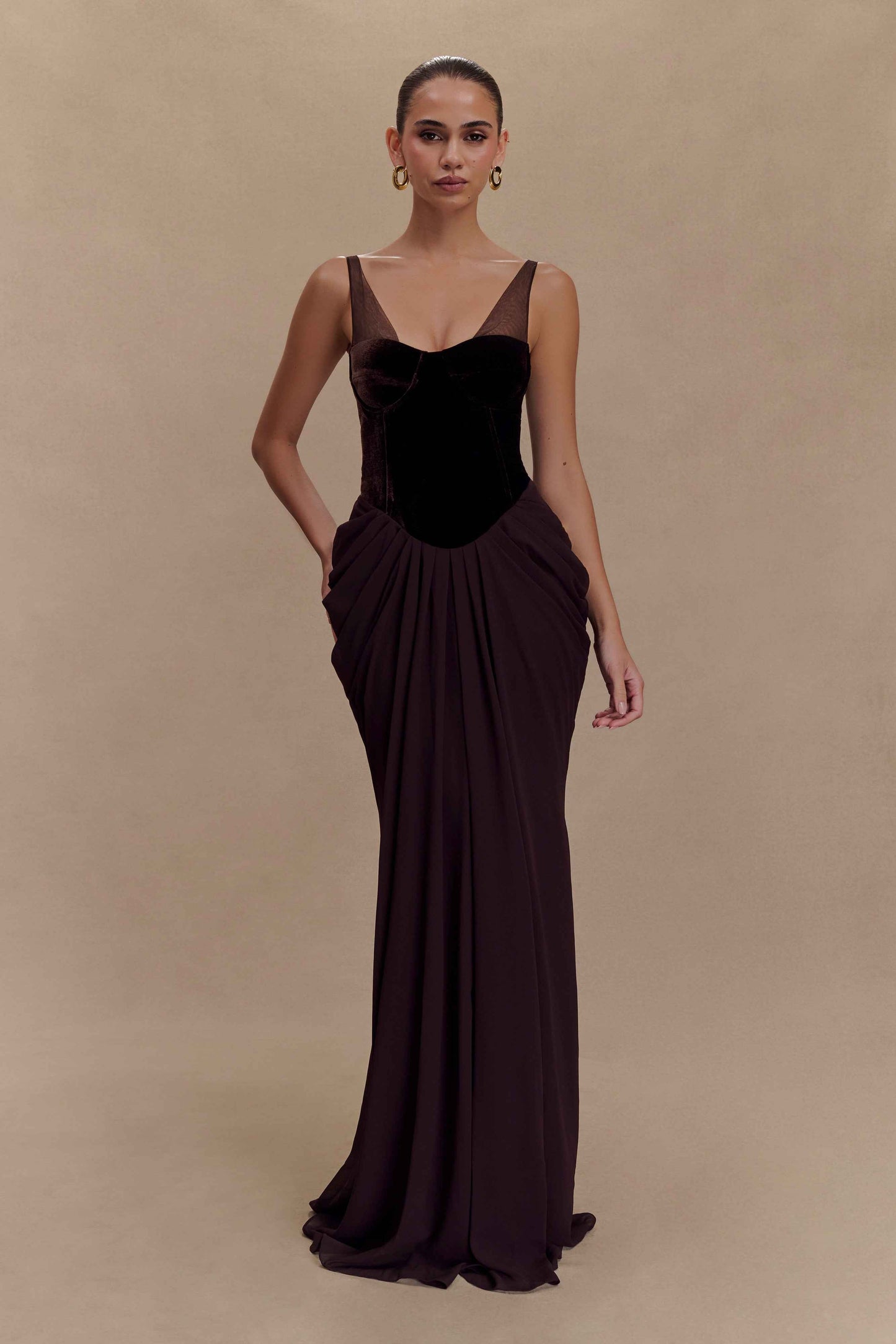 Menilda – Roxanne Abito Maxi con Corsetto in Velluto Cacao
