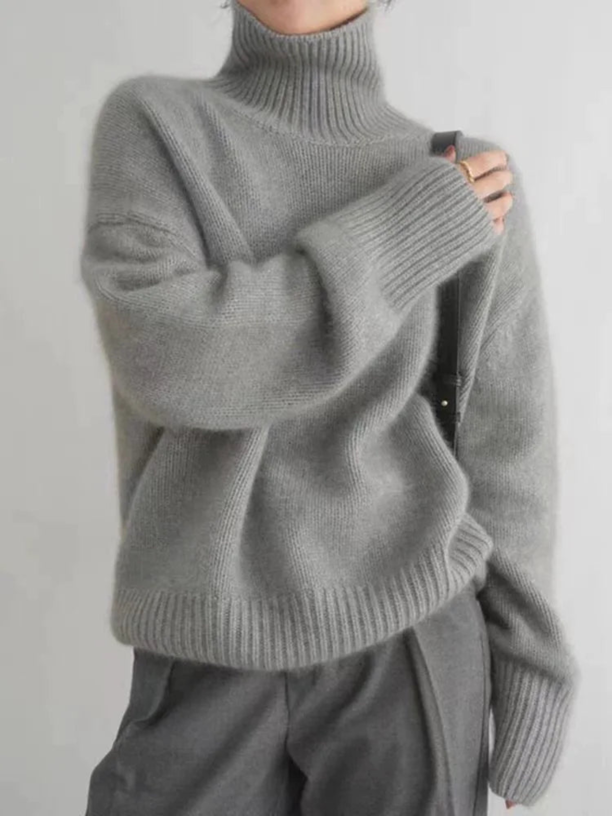 Vera – Maglione a Collo Alto Comodo in Maglia