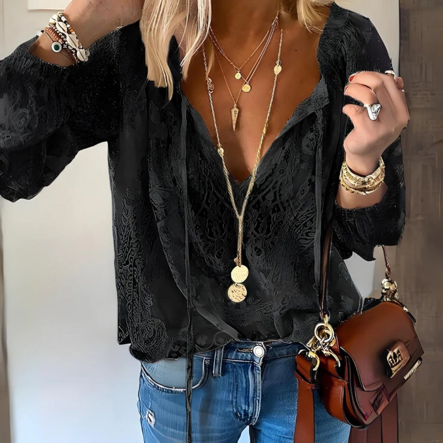 Karla – Camicetta In Stile Bohémien Con Scollo A V E Linee Fluide