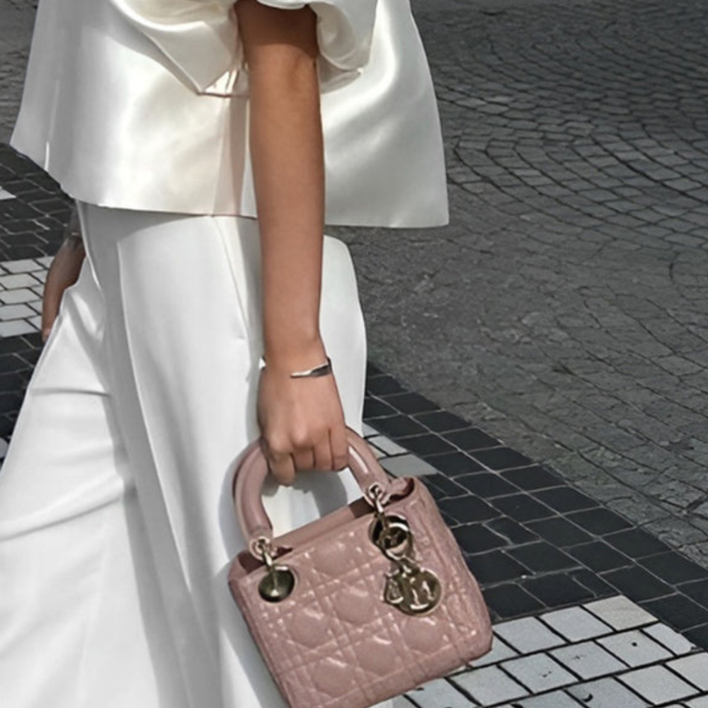 Dalia – Borsa Trapuntata Chic Impreziosita Da Elegante Dettaglio Charm