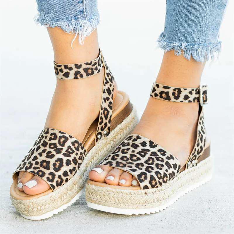 Selene – Sandali Platform Chic E Versatili Per Un Look Moderno